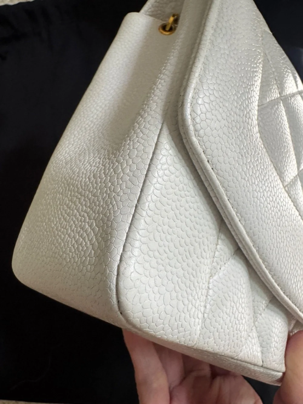 Vintage Medium White Chanel Diana Caviar